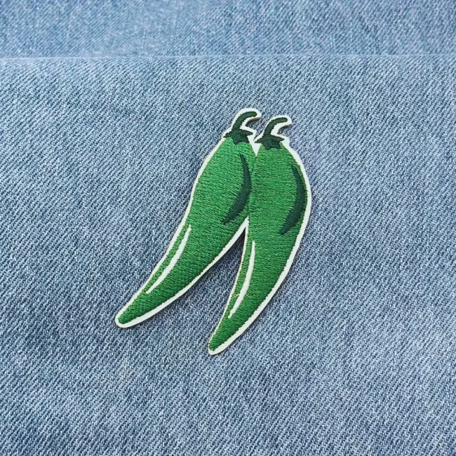 écusson brodé piments, toutes les couleurs disponibles