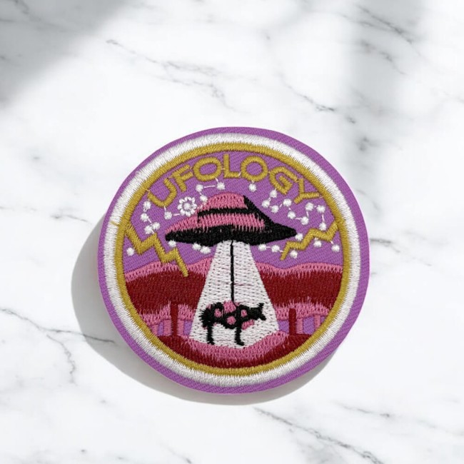 Patch UFOLOGY brodé, écusson thermocollant ovni