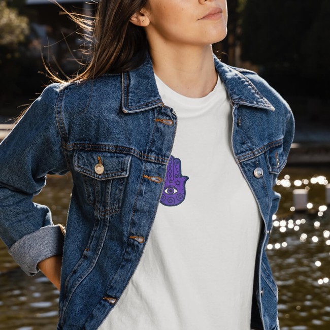 Idée de customisation avec une veste en jean Patch vêtement hamsa