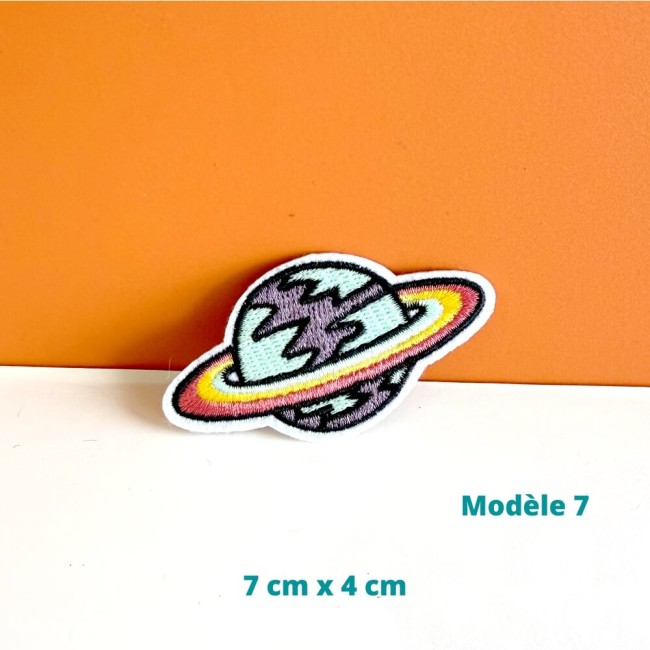 Patch espace brodé thermocollant