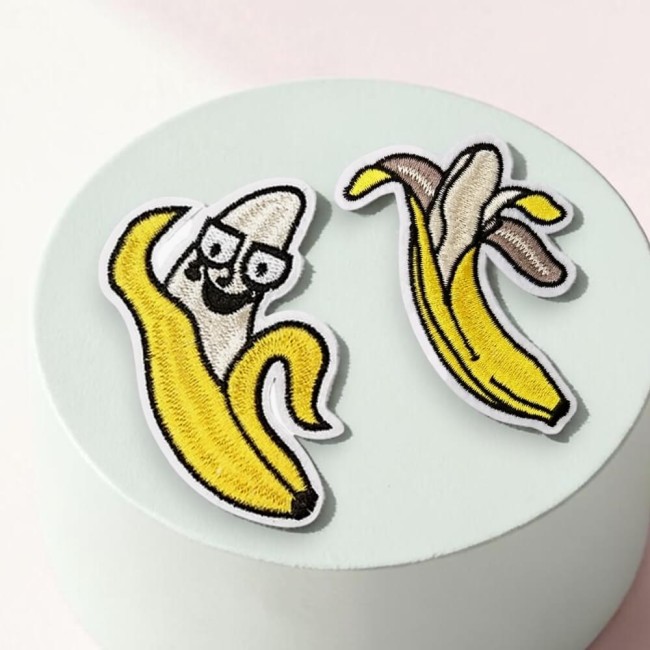 Patchs brodés banane, modèle au choix