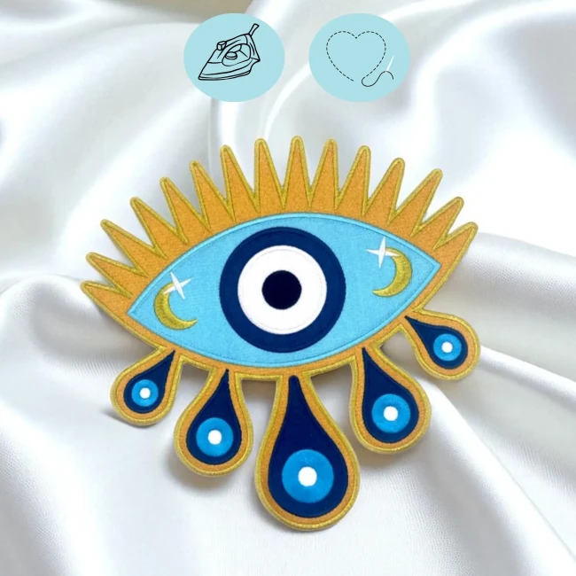 Patch qui eut être thermocoller mais vous ouvez aussi le coudre ou le coller avec une colle spécial textile Écusson bohème thermocollant Nazar à coudre ou à thermocoller