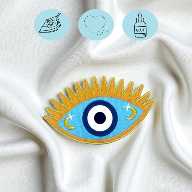 Appliquer un écusson stylé sur hoodie, une, un totebag ou une casquette en quelques secondes Tuto visuel pour coller un écusson brodé sur textile en coton