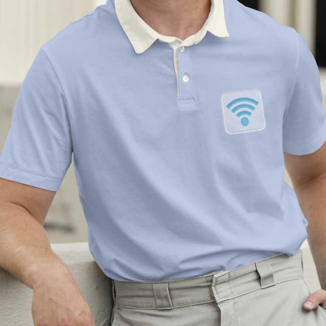 Écusson WiFi carré – broderie sur un tee-shirt Patch thermocollant WiFi forme carrée