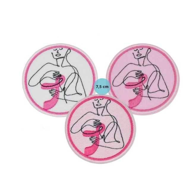 Taille du patch brodé ruban rose – 7,5 cm