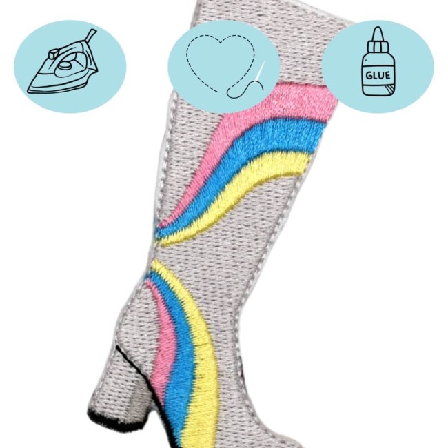 Détail broderie patch bottes vintage