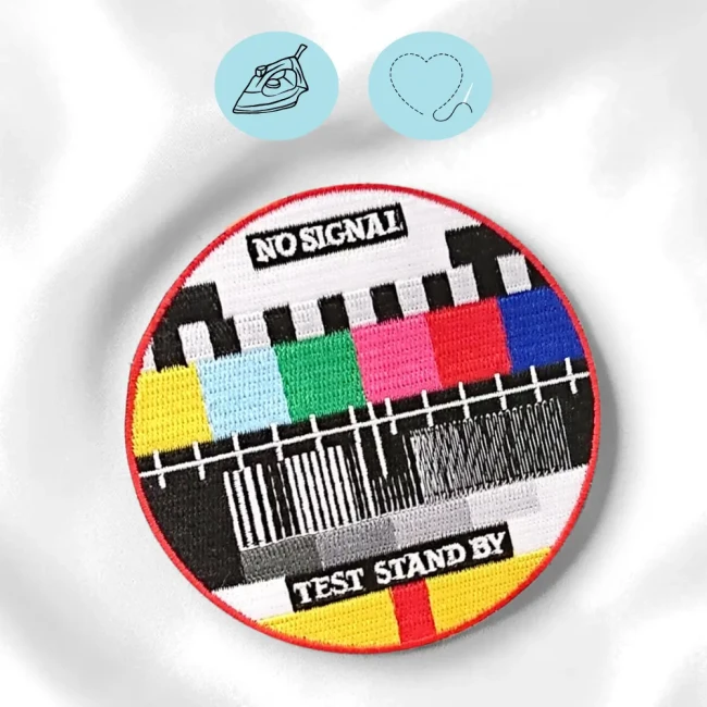 Patch TV rétro thermocollant Écusson TV rétro thermocollant ou à coudre sur un tissu blanc