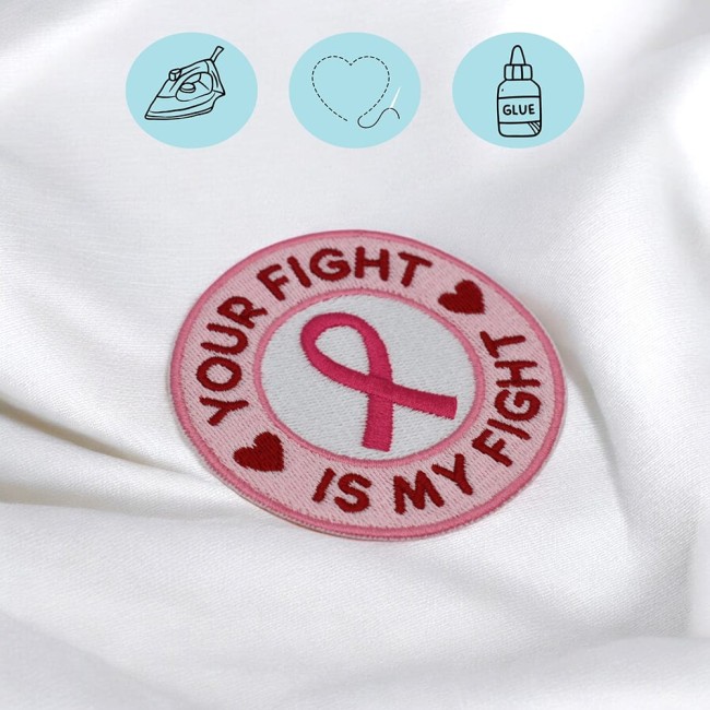Patch brodé “Your fight is my fight” sur tissu blanc