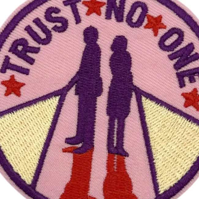 Détails du patch Zoom sur la broderie