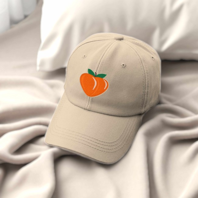 Casquette customisée avec le patch pêche