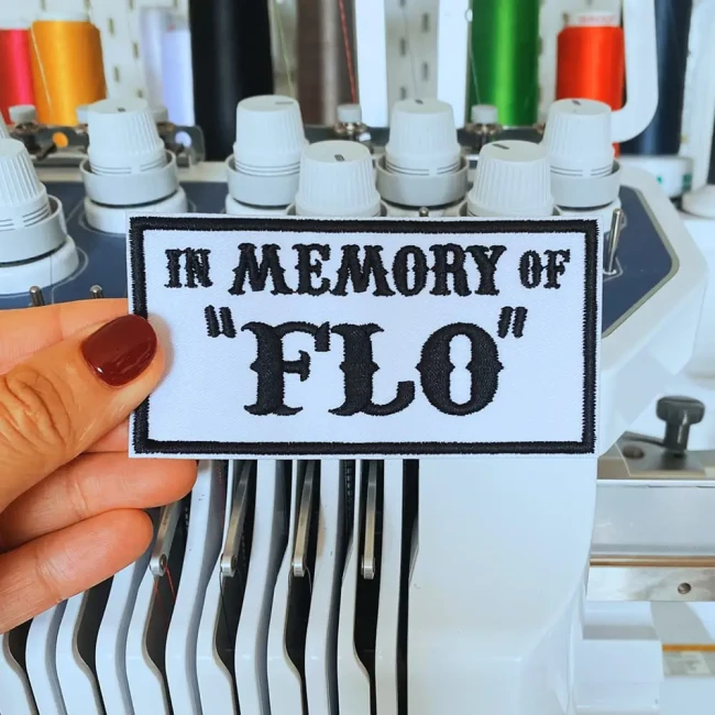 Écusson commémoratif personnalisé In Memory Of FLO Détail broderie patch mémoire d'un frère, ami
