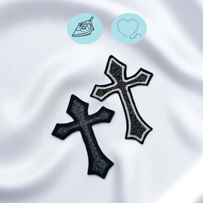 Patch croix gothique thermocollant ou à coudre Fil métallique et pailletés pour personnaliser votre patch