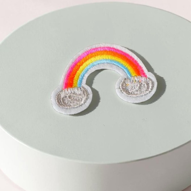 Patch brodé arc-en-ciel, écusson thermocollant