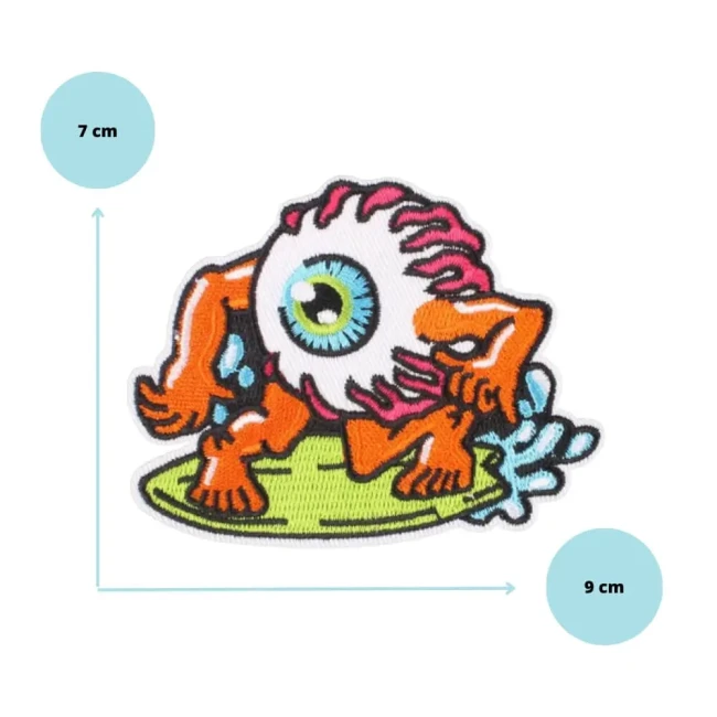 PATCH BRODE MONSTRE OEIL FAISANT DU SURF Patch mesurant 7 cm x 9 cm