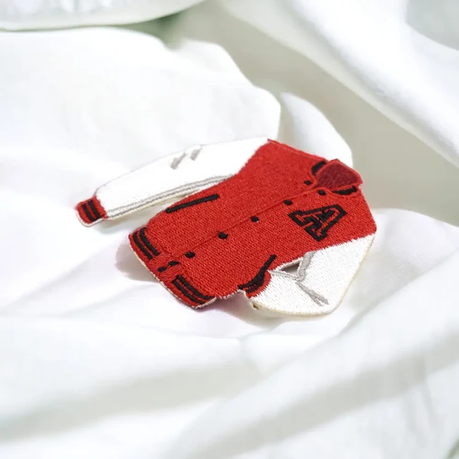 Patch blouson, bombers, écusson thermocollant  veste rouge