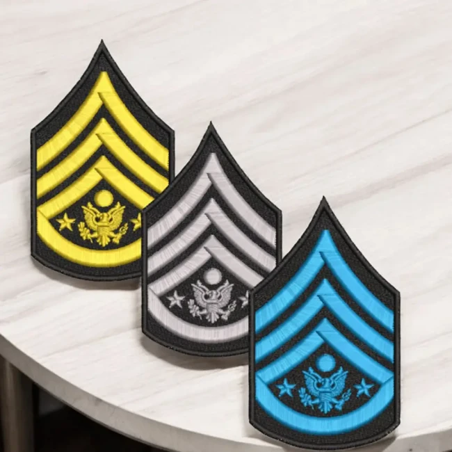  Écusson militaire noir et doré, argent, bleu turquoise au choix