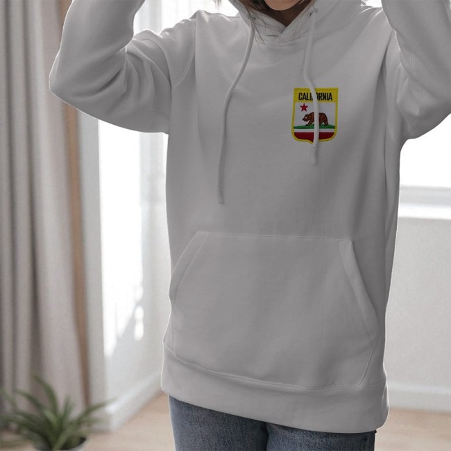 Patch thermocollant California Republic sur un hoodie