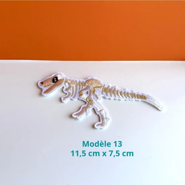 Patch brodé squelette de T-Rex blanc, modèle 13