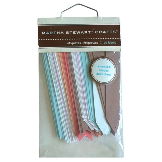 Embellissements pour tout projet de scrapbooking, carterie créative de la marque Martha Stewart Pack de 70 étiquettes rubans Martha Stewart