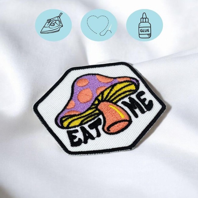 Patch seventies pour look vintage assumé écusson champignon groovy en broderie