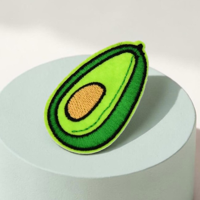Patch brodé avocat thermocollant 6 cm