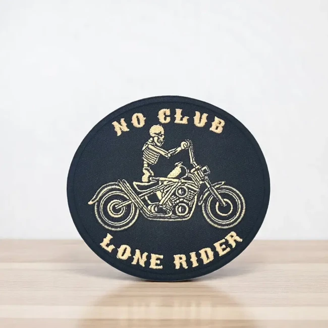 Patch thermocollant biker No club beige Écusson No Club Lone Rider beige avec squelette à moto