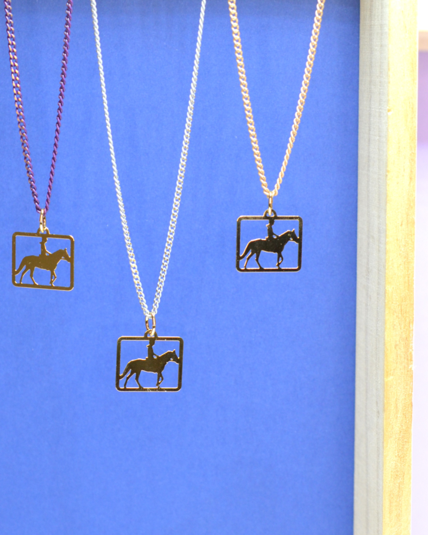 Geneviève Kate Bijoux - Colliers de la ligne de bijoux équestres Équanimie