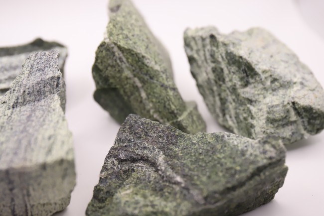Chrysolite brute du Brésil 