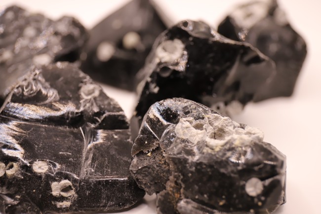Obsidienne neige ( mouchetée)