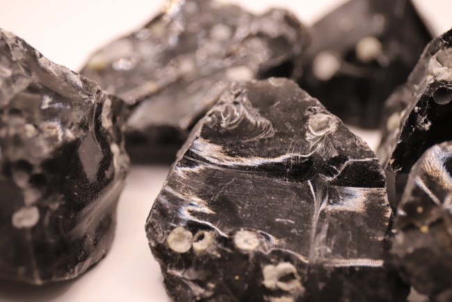 Obsidienne neige ( mouchetée)