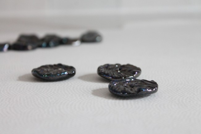 Bouton en céramique fait main épaisseur