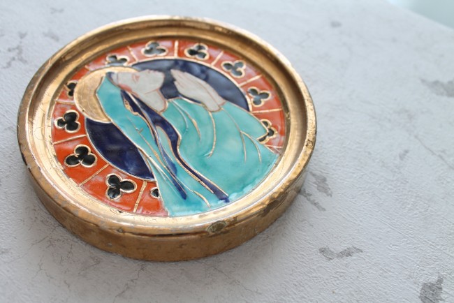 Dorure et émaillage à la main