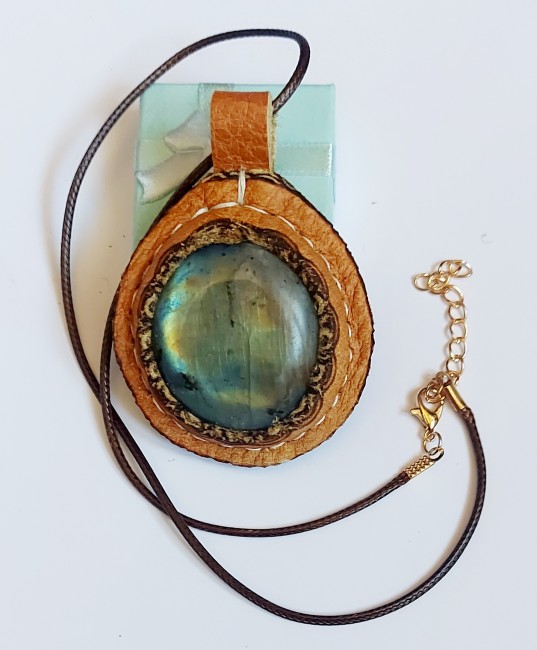 Pendentif labradorite cuir artisanal