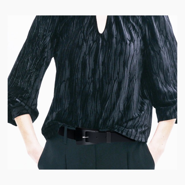 ceinture_noire_boucle_design_femme