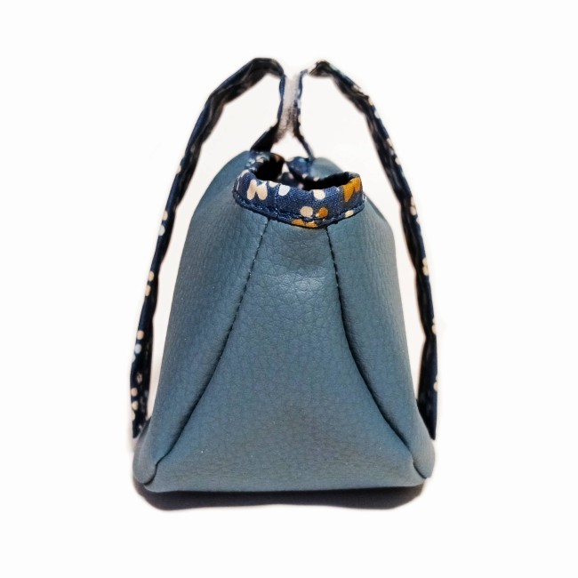 panier-maquillage-original-bleu-profil