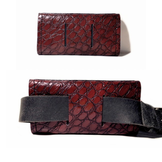 pochette_ceinture_cuir_rouge_versos