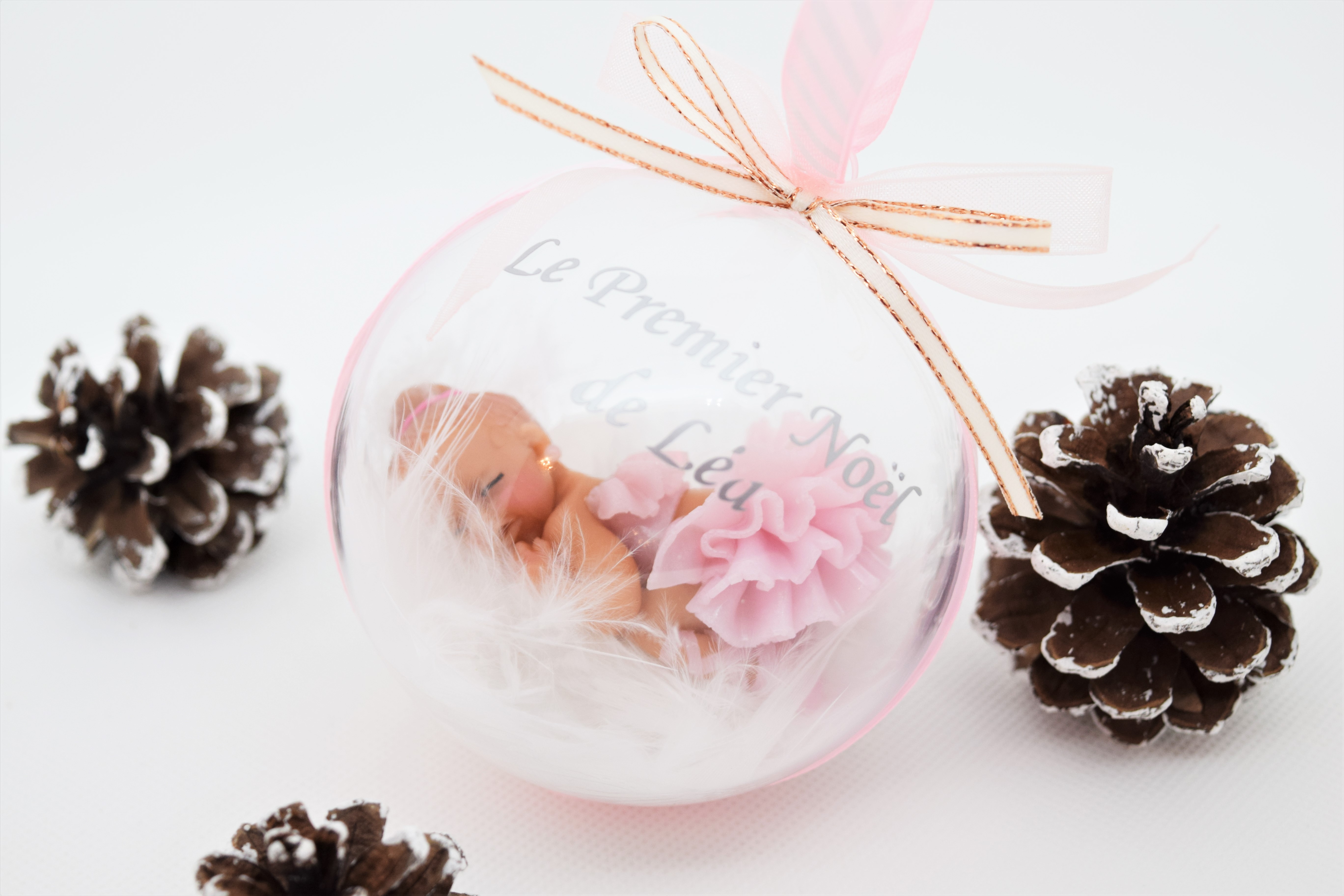 Boule De Noël Personnalisée « Premier Noël De Bébé » En Acrylique - Idéale Pour Célébrer Le 1er Noël D'une Fille, Cadeau Souvenir à Suspendre