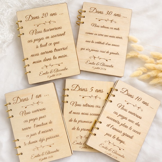 livrets mariage capsule temporelle en bois souvenir des invités