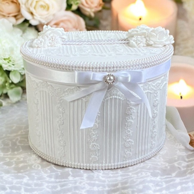 Urne de mariage blanche Chanelle – vue d’ensemble