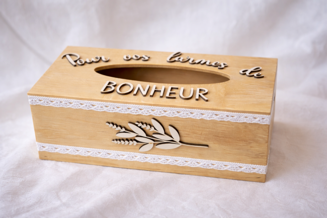 Boîte à mouchoirs mariage champêtre en bois – Larmes de bonheur Boîte à mouchoirs mariage en bois naturel style champêtre bohème avec inscription Pour vos larmes de bonheur