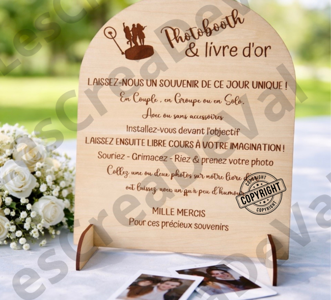 Panneau photobooth mariage en bois gravé avec livre d’or et photos instantanées décoration mariage champêtre