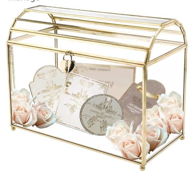 Urne de mariage en verre doré décorée avec des fleurs pour réception de mariage