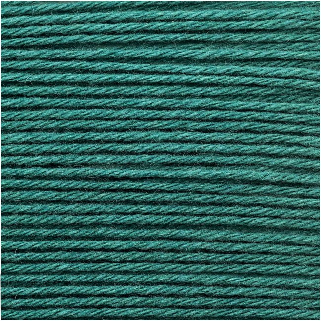Luxury Super 100 Superfine Wool dk - 009 Vert 50 GR 165 M Luxury Super 100 Superfine Wool dk - 009 Vert 50 GR 165 M