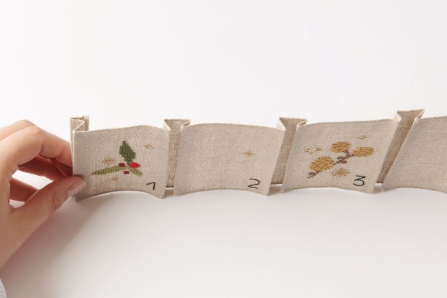 Kit de broderie au point de croix compté - Calendrier de l'Avent avec poches