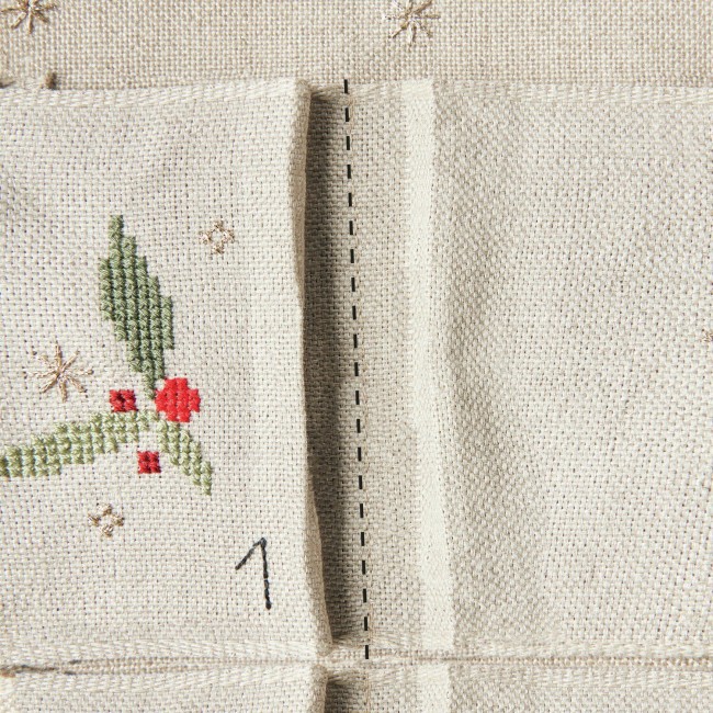 Kit de broderie au point de croix compté - Calendrier de l'Avent 