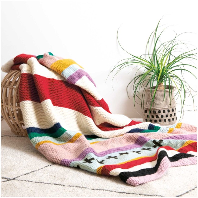 Essentials Mega Wool chunky - 09 Rouge 100 GR 115 M Rico Design