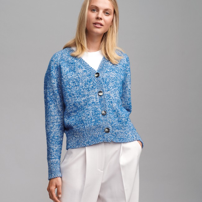 Essentials Fine Fine Merino - 004 Cerise 50 GR 200 M Rico Design