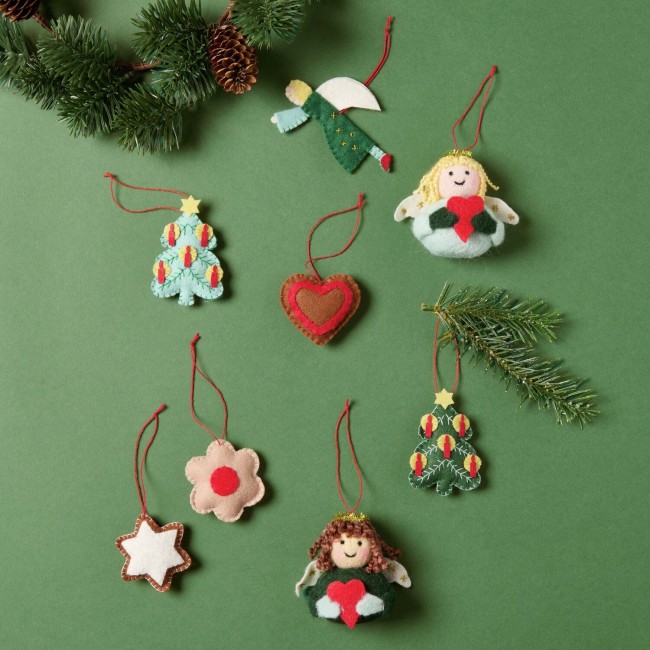 Pendentif Ange en feutre 3D - Vert foncé  7, x 8,2 x 4 cm