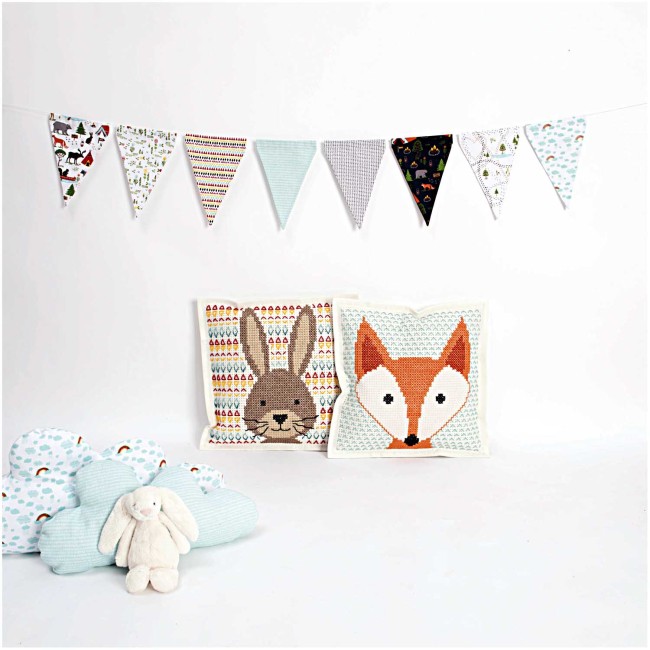 Kit de broderie Coussin en feutre à broder - Lapin 42 X 42 CM Rico Design Kit de broderie Coussin en feutre à broder - Lapin 42 X 42 CM Rico Design