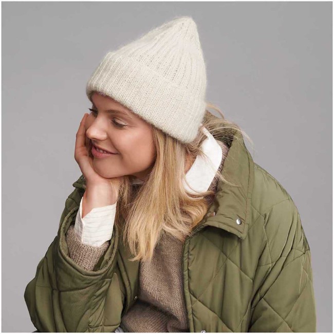 Essentials Fine Fine Merino - 004 Cerise 50 GR 200 M Rico Design